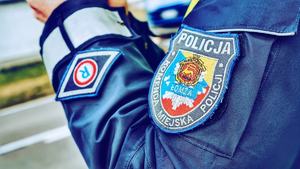 emblemat wydział ruchu drogowego komendy miejskiej policji w Łomży